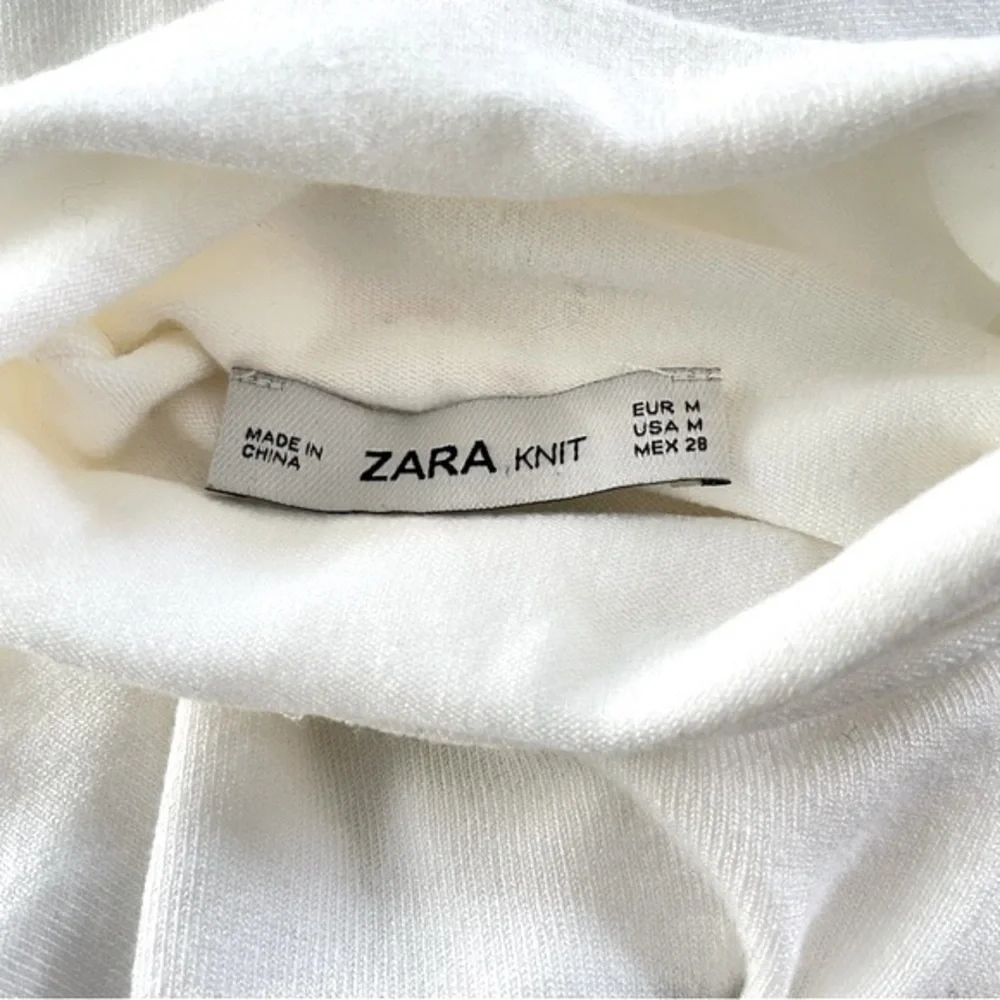 Zara Knit sleeveless turtleneck top off white with black trim size medium